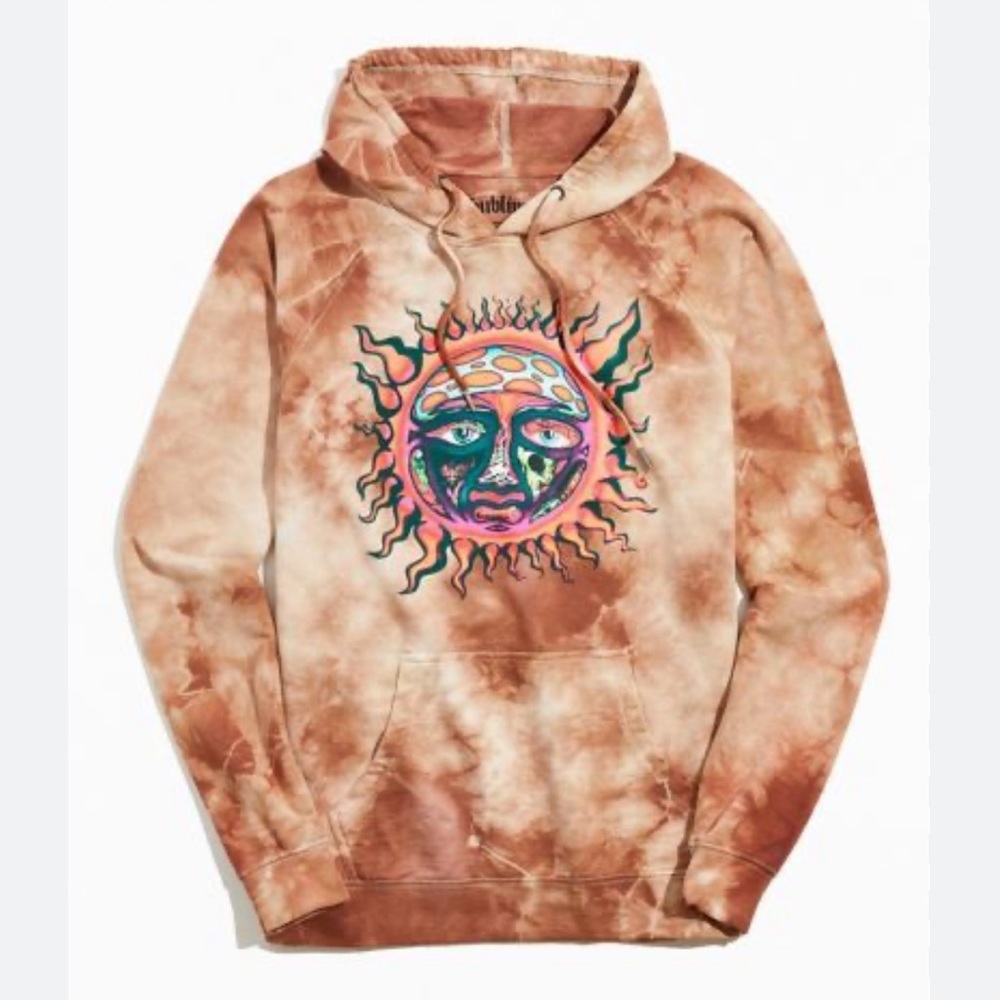 Graphic tee hoodie